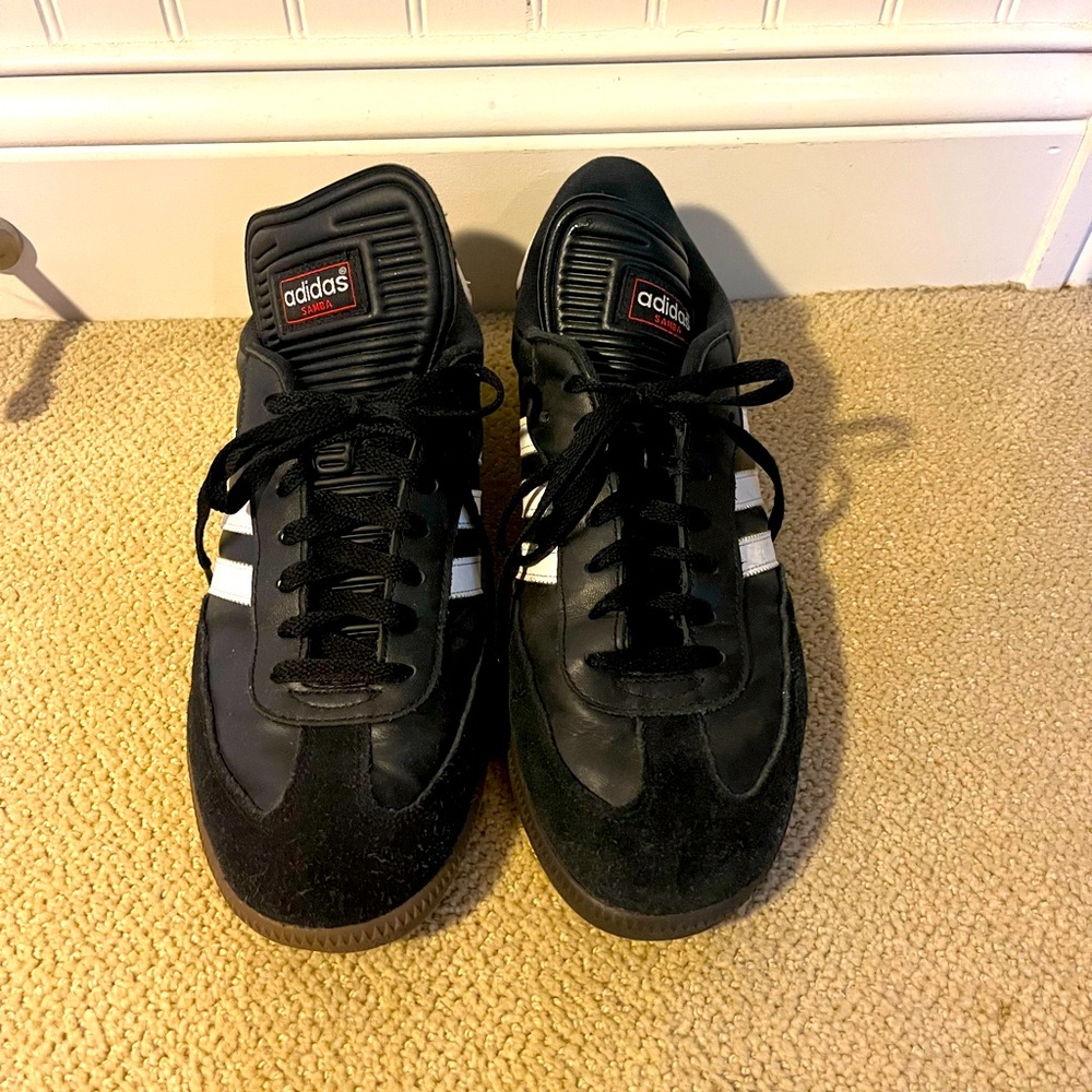 Adidas samba black. Light wear. Will add more photos of tread. Size 11.